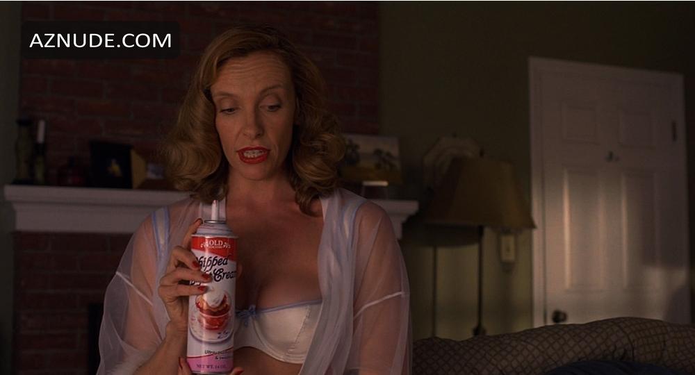 Toni Collette in United States of Tara (2009-2010), photo 12