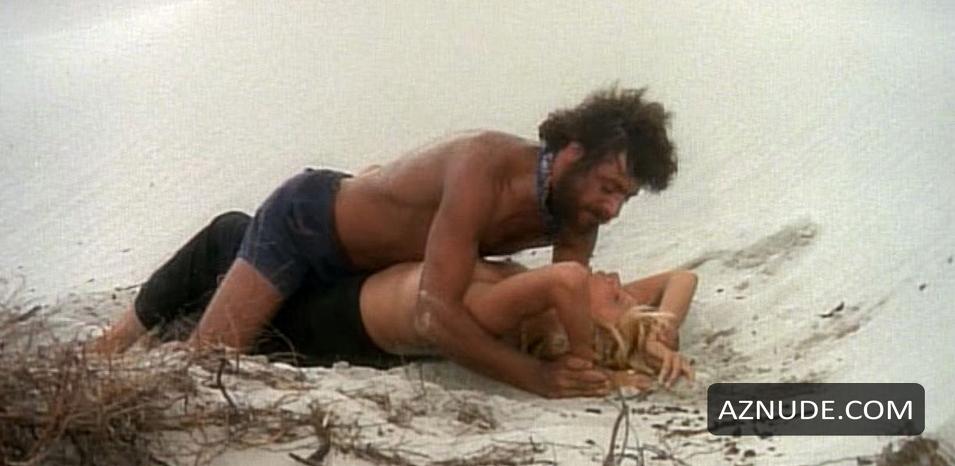 Mariangela Melato in Swept Away, photo 4