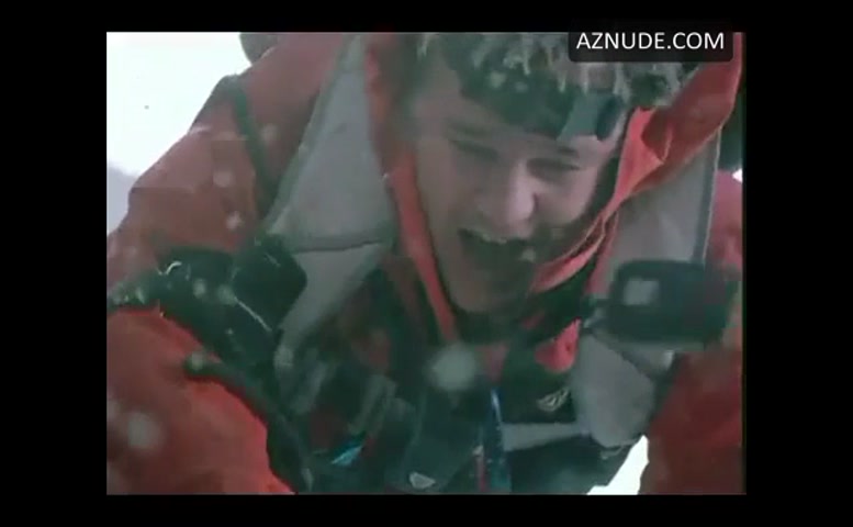 Bridgette Wilson in Extreme Ops, photo 8