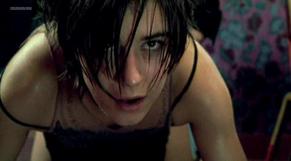 Natali Broods in S, photo 14