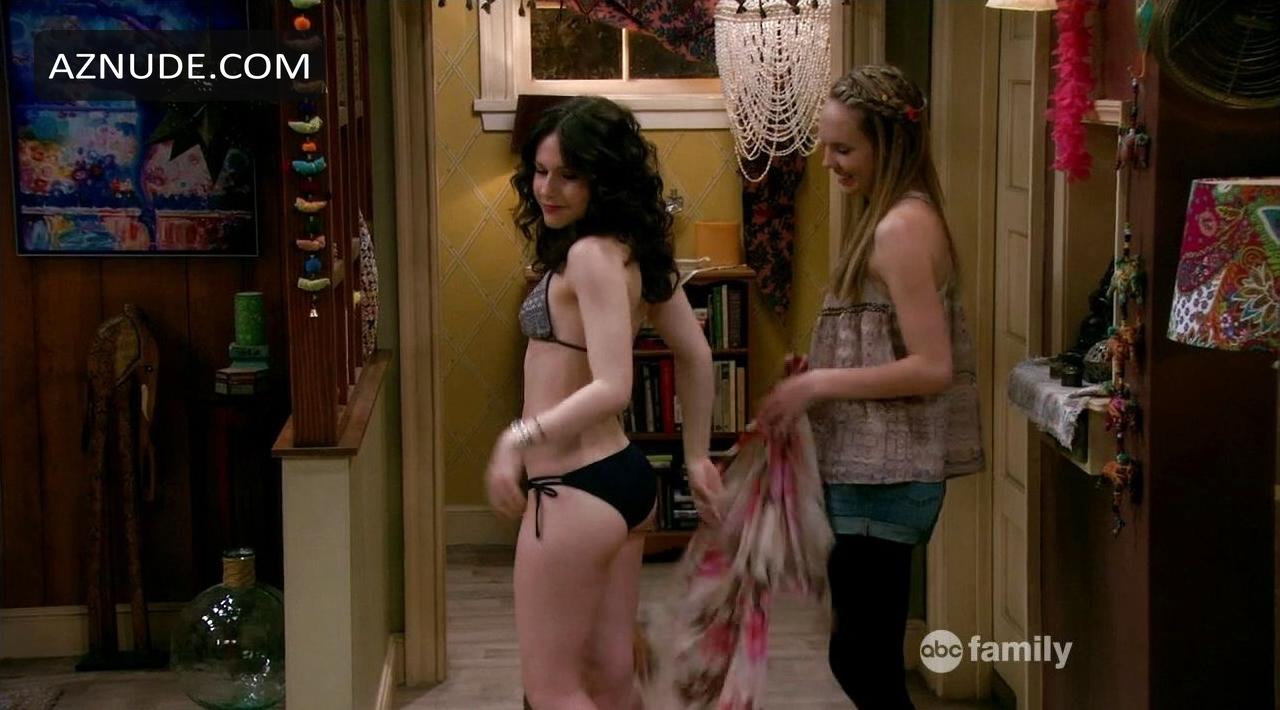 Melissa & Joey (2007-2021) in Melissa & Joey (2007-2021), photo 3