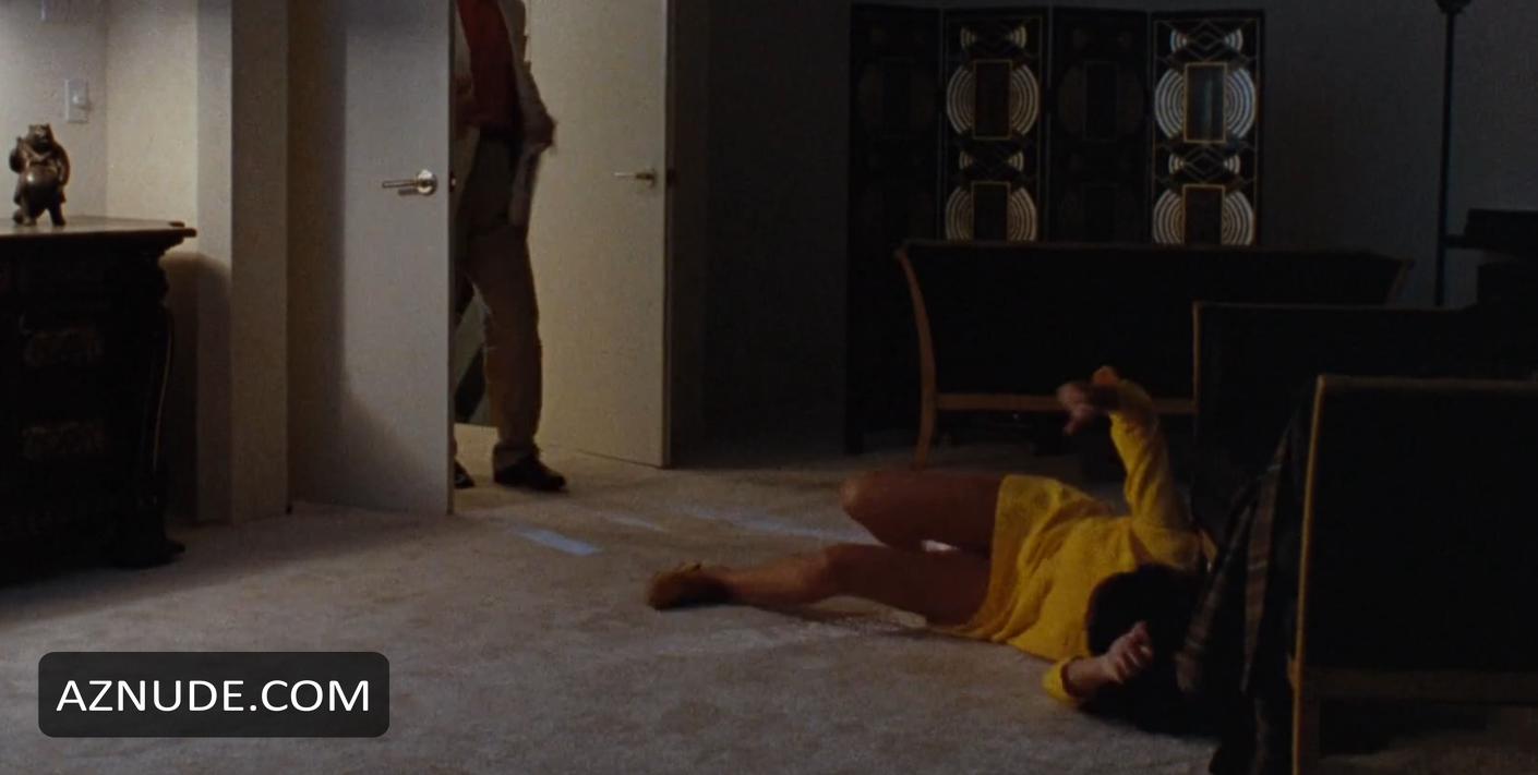 Tia Carrere in Showdown in Little Tokyo, photo 11