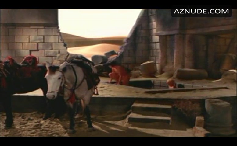 Renee O'Connor in Xena: Warrior Princess, photo 1