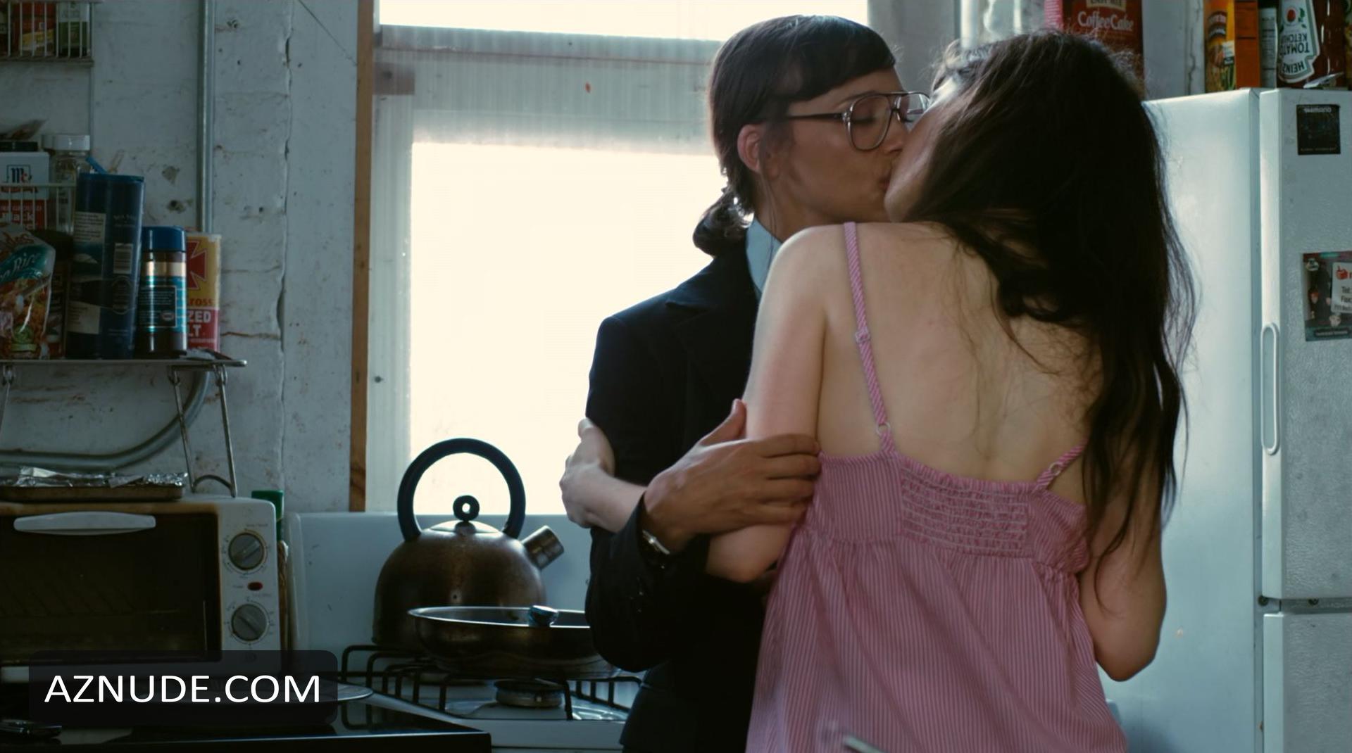 Rashida Jones in Our Idiot Brother, photo 9