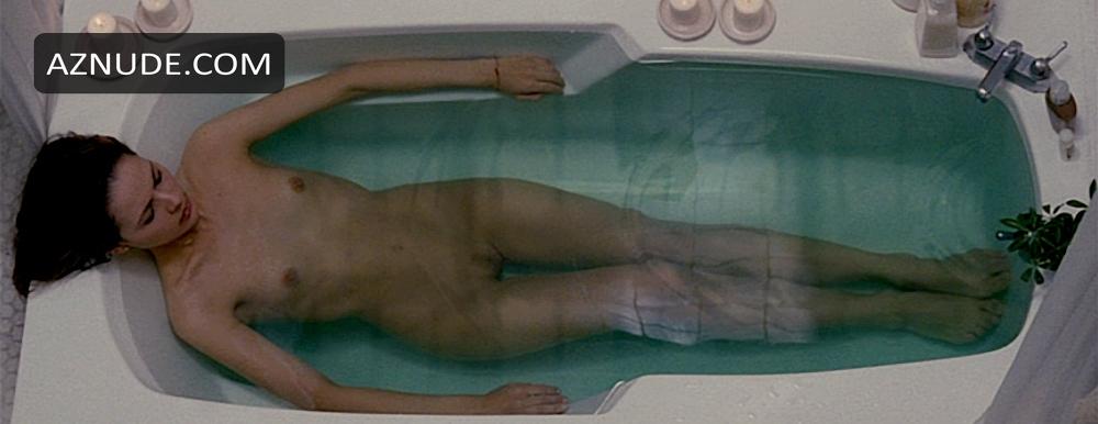 Martina Garcia in The Hidden Face, photo 7