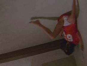 Jo Beth Williams in Poltergeist, photo 14