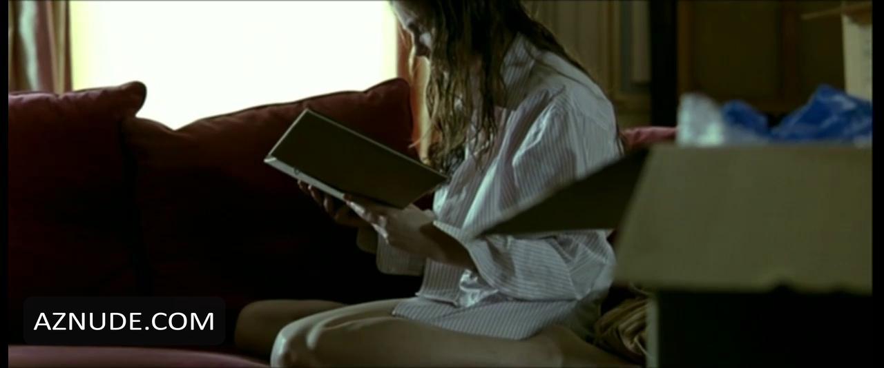 Isabelle Carre in Anna M., photo 12