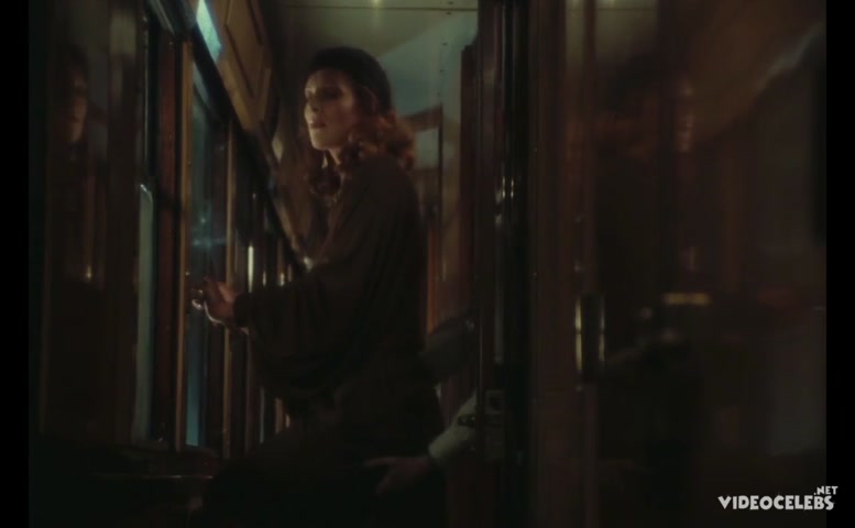 Nicole Seguin in Madame Claude, photo 18