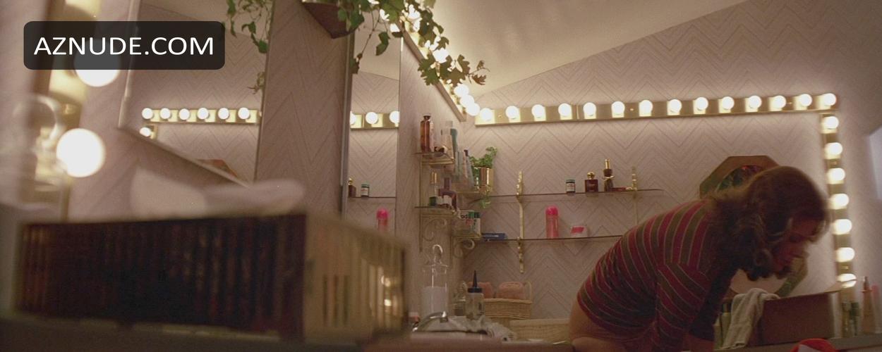 Jo Beth Williams in Poltergeist, photo 2