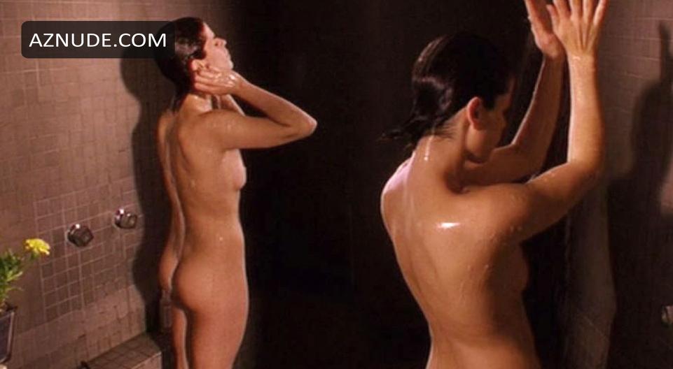 Neve Campbell in When Will I Be Loved, photo 1