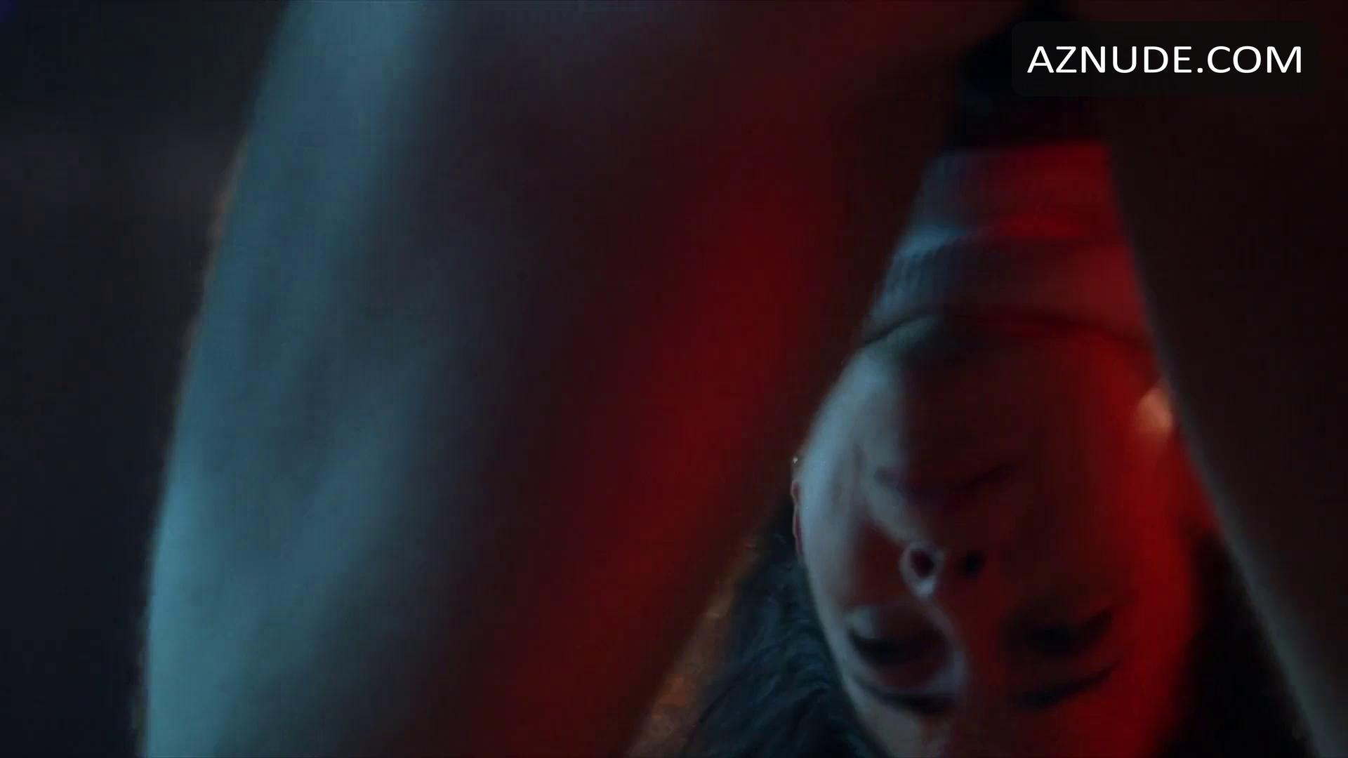 Jenna Dewan in American Virgin, photo 37