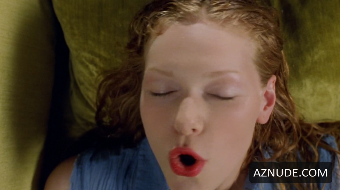 Laura Prepon in Slackers, photo 4