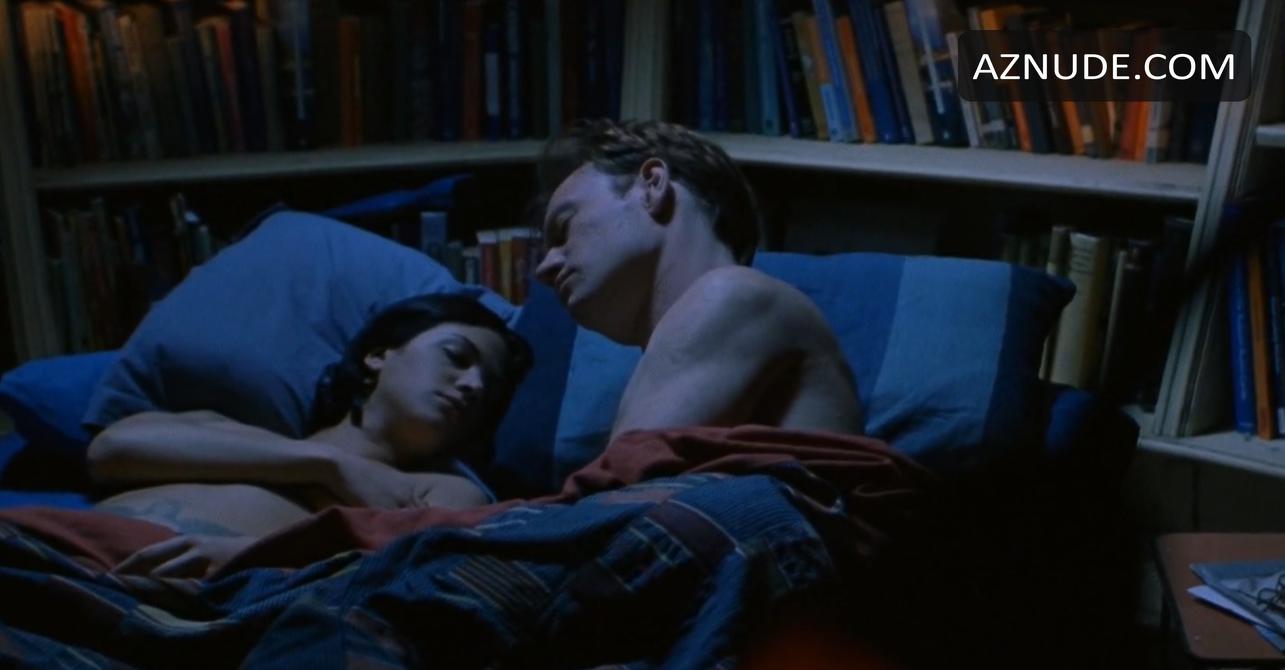 Asia Argento in B. Monkey, photo 15