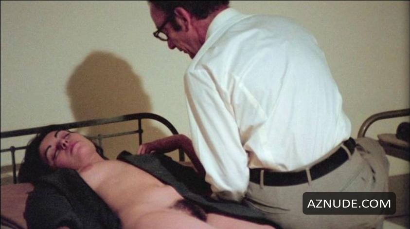 Lina Romay in Barbed Wire Dolls, photo 9