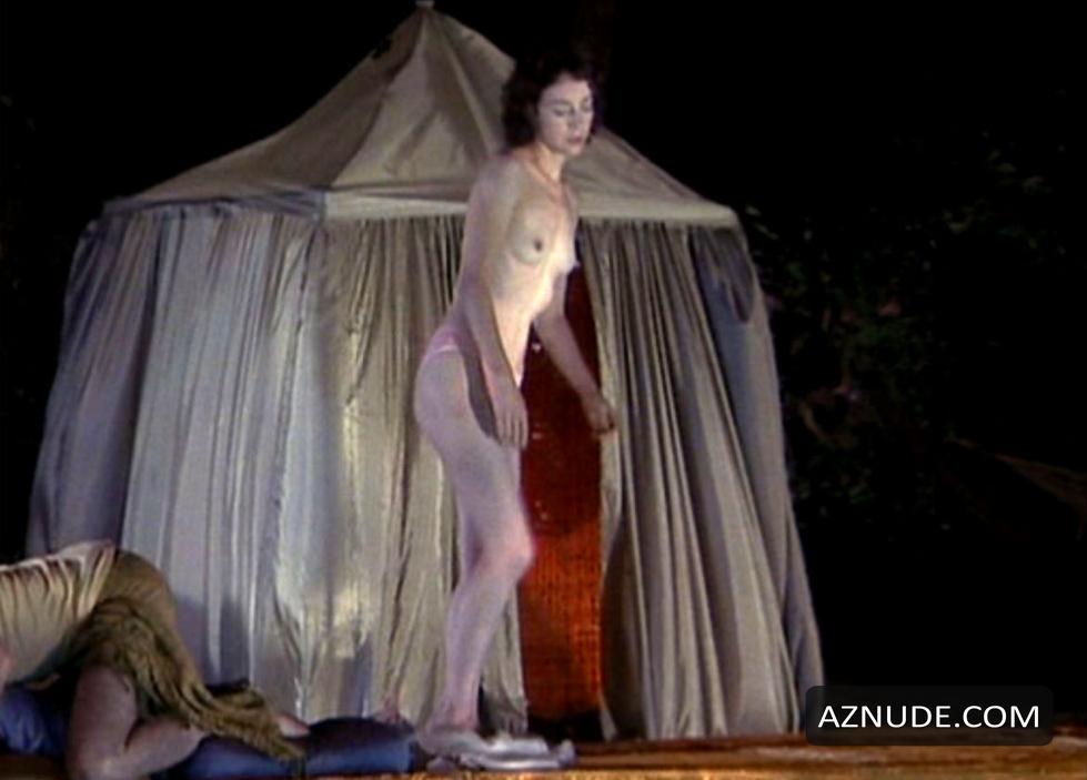Jane Adams in The Anniversary Party, photo 0