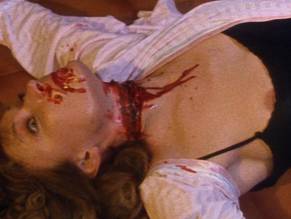 Malisa Longo in A Cat in the Brain, photo 9