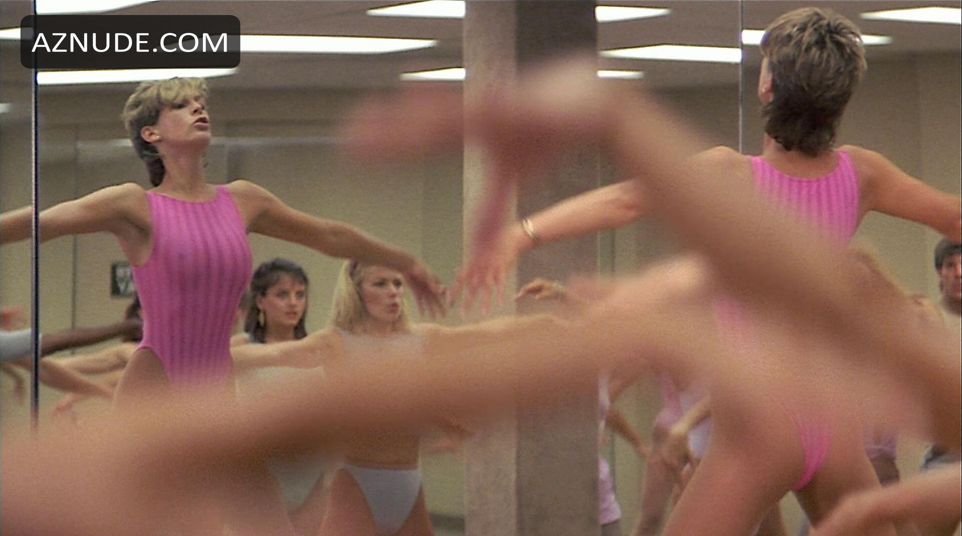 Jamie Lee Curtis in Perfect, photo 7