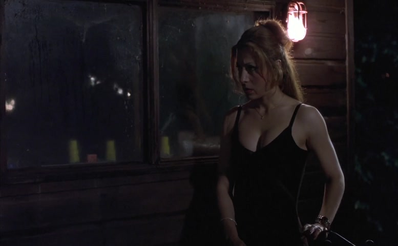 Alex Kingston in Essex Boys, photo 13