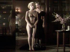Nina Siemaszko in Wild Orchid 2, photo 23