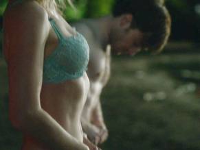 Zoe Kazan in WHAT / IF (2019-), photo 16