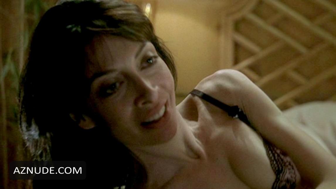 Illeana Douglas in Point Of Origin, photo 6