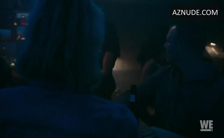 Mena Suvari in South Of Hell, photo 0