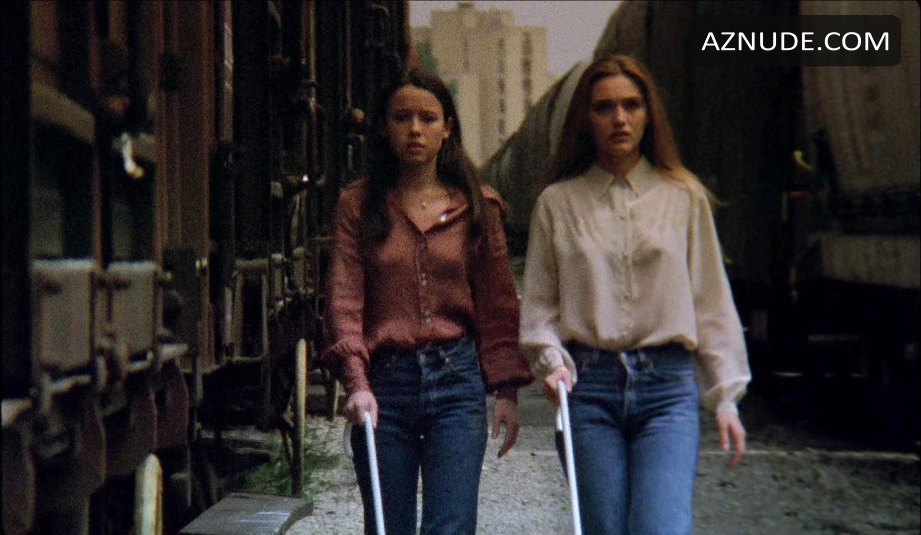 Isabelle Teboul in Two Orphan Vampires, photo 10