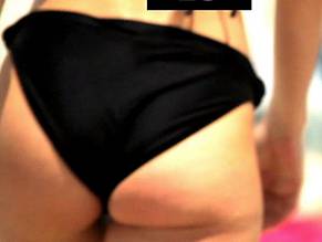 Gabriella Pession in Wilfred, photo 6