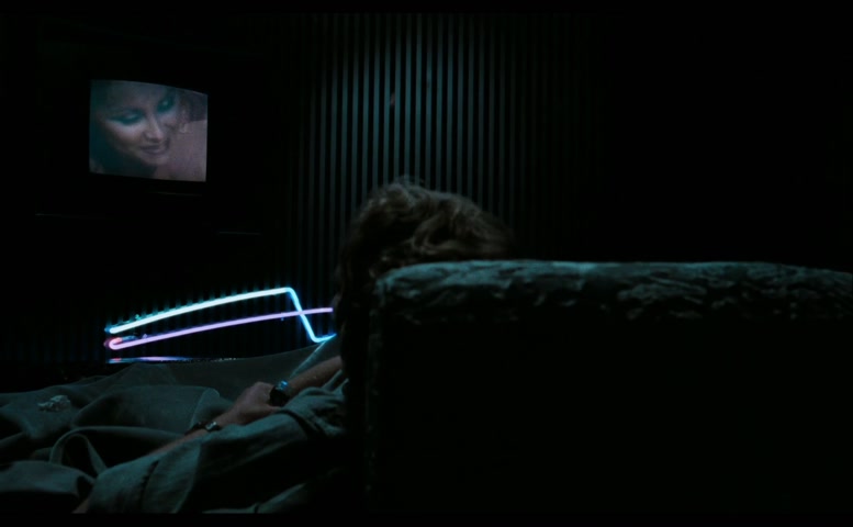 Linda Shaw in Body Double, photo 8