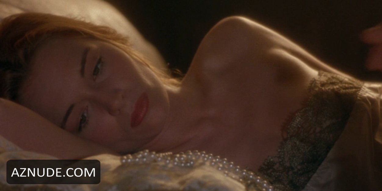 Catherine McCormack in Dangerous Beauty, photo 12