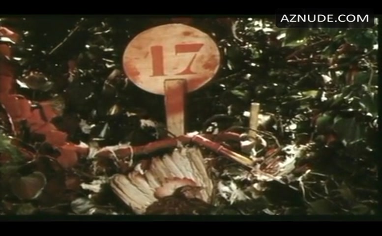 Jane Gurnett in Drowning By Numbers, photo 1