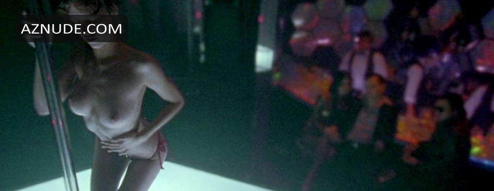 Paz De La Huerta in Enter The Void, photo 3