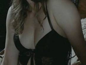 Deanna Russo in Being Human, photo 20