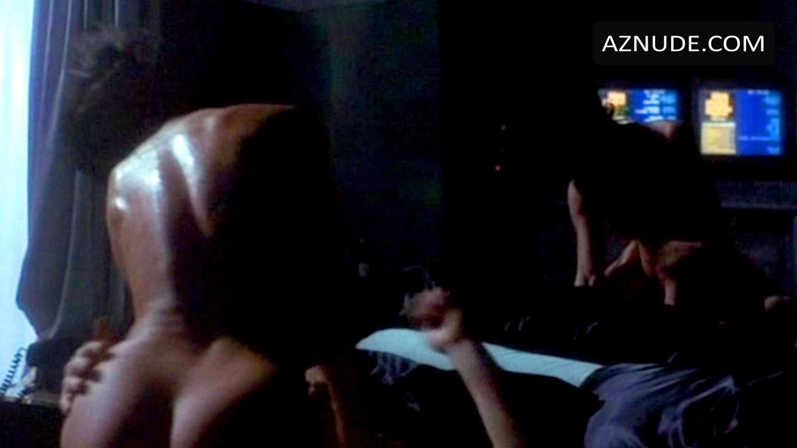 Kristin Minter in Savage!, photo 6