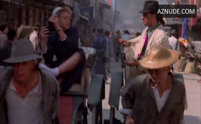 Madonna in Shanghai Surprise, photo 17