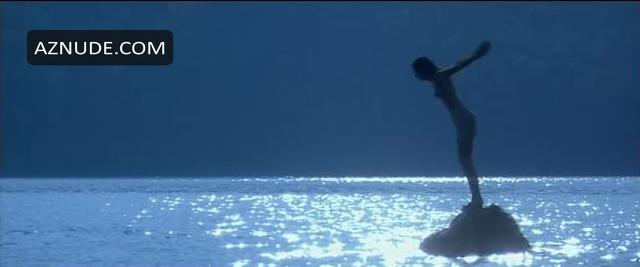 Annie Galipeau in Grey Owl, photo 12