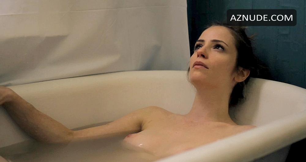 Jaime Ray Newman in Rubberneck, photo 3