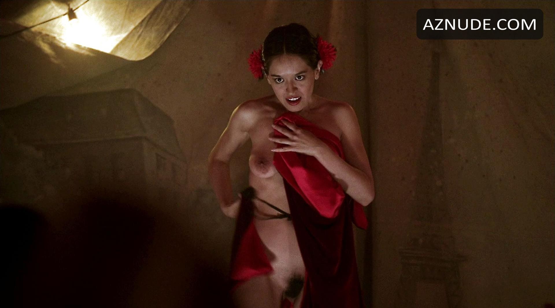 Valeria Hernandez in Carnivale, photo 2
