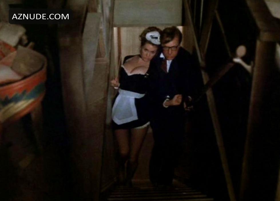 Colleen Camp in Clue, photo 5