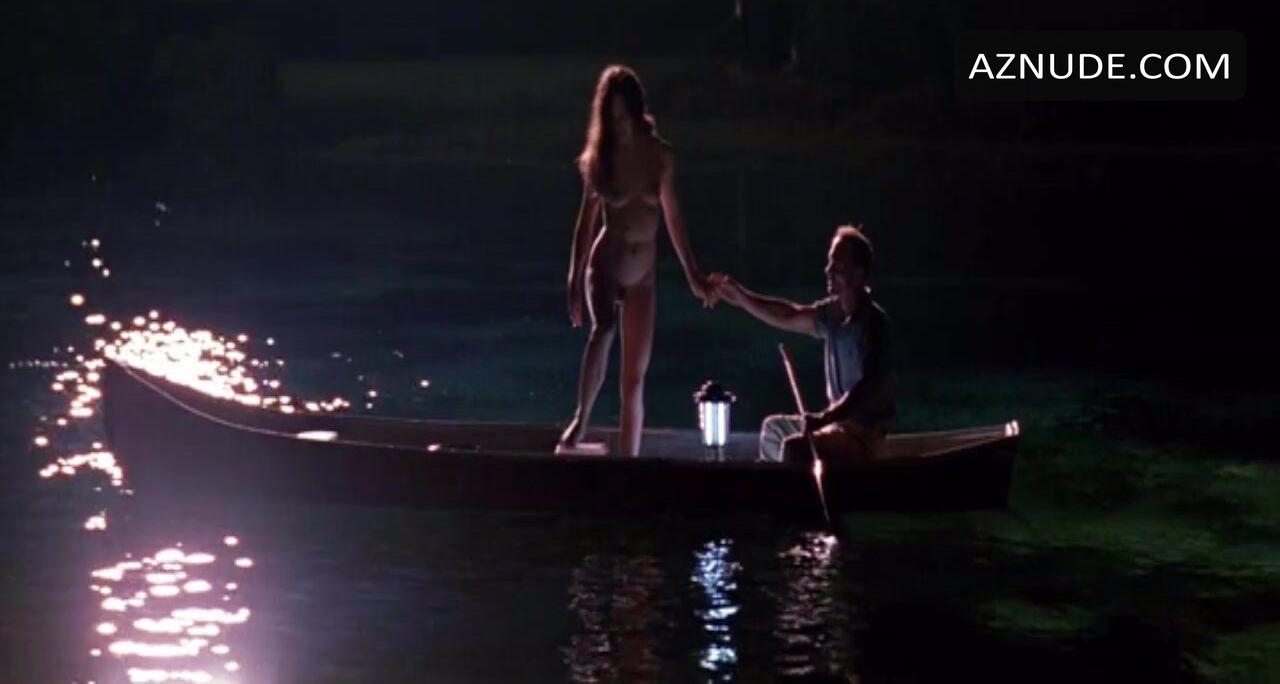 Madeleine Stowe in China Moon, photo 47