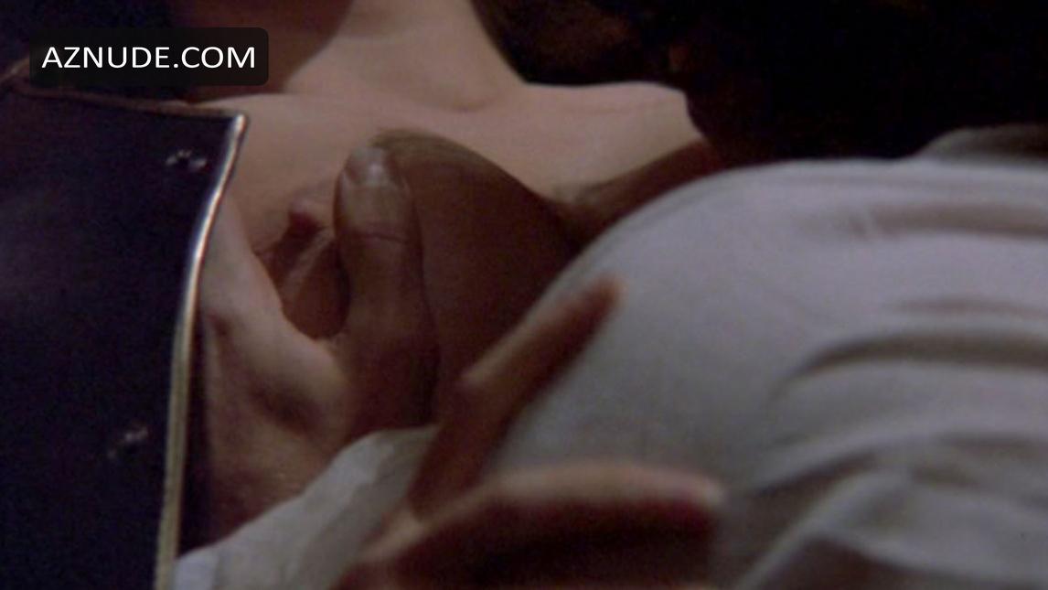 Lena Olin in The Night And The Moment, photo 5