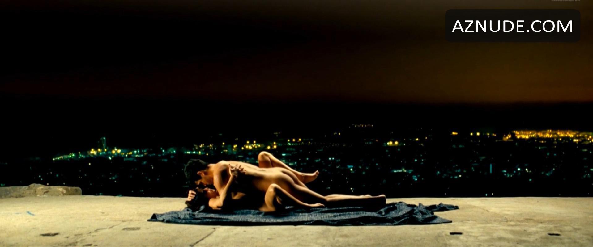 Clara Lago in I Want You, photo 34