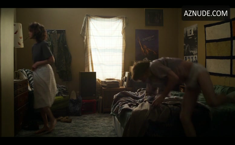 Stranger Things (2016-) in Stranger Things (2016-), photo 8