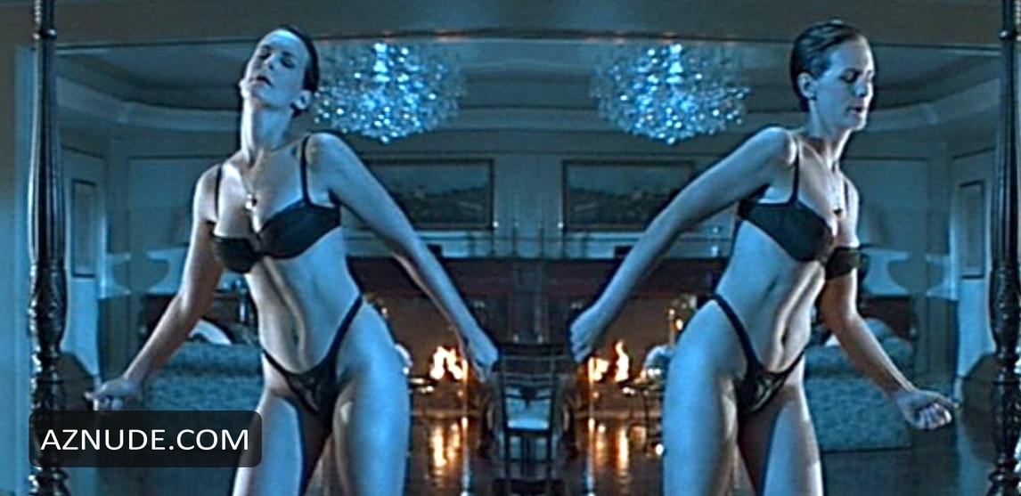 Jamie Lee Curtis in True Lies, photo 9