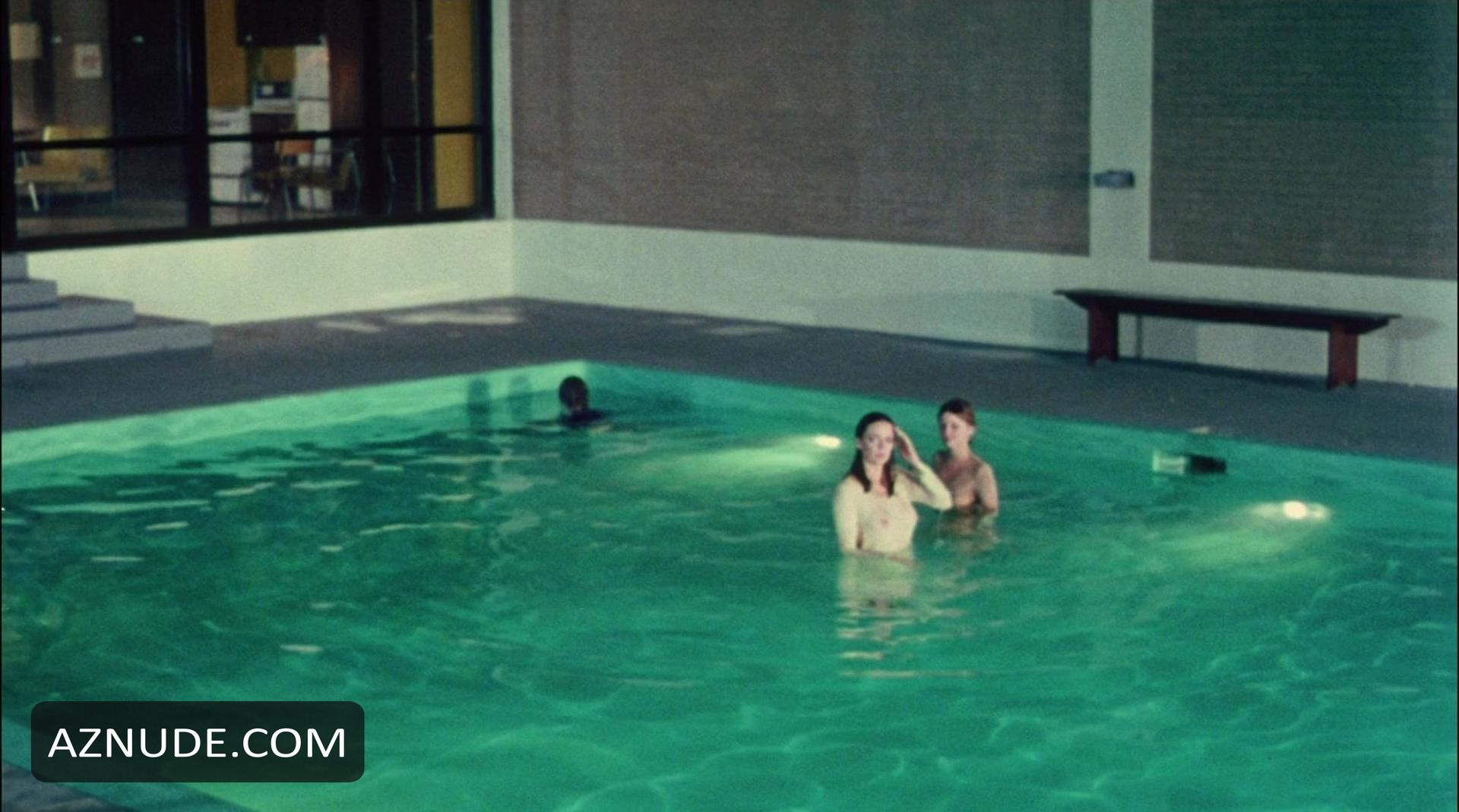 Barbara Steele in Shivers, photo 1