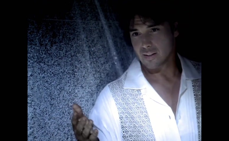 Marla Sokoloff in A Date With Darkness: The Trial And Capture Of Andrew Luster, photo 8