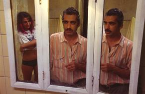 Javiera Diaz de Valdes in Sex with Love, photo 16