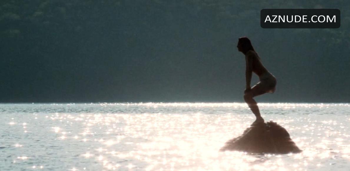 Annie Galipeau in Grey Owl, photo 4