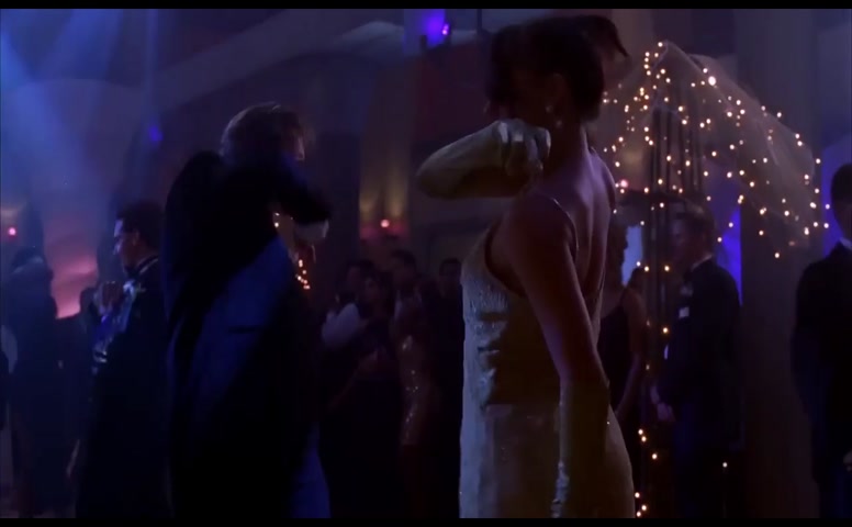 Jodi Lyn O'Keefe in She's All That, photo 8
