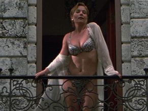 Theresa Russell in Wild Things, photo 14